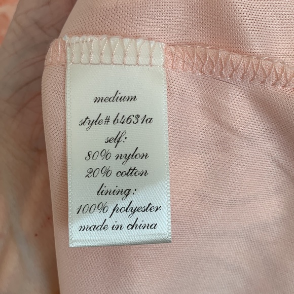 Alya Lace Overlay Sleeveless Dress - Picture 7 of 7